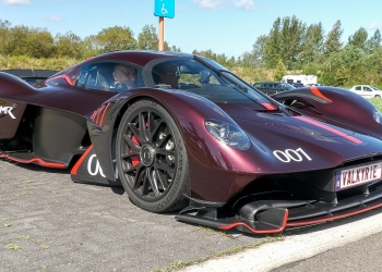 Valkyrie AMR Pack Unleashed: Street-Legal Hypercar Hits Redline