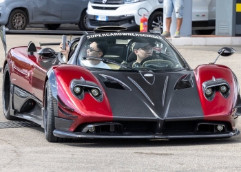 Rare Pagani Zonda 760 Roars: V12 Symphony on Wheels