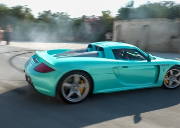 Exotic Hypercar Symphony: Koenigsegg, Pagani & More Roar in Puglia