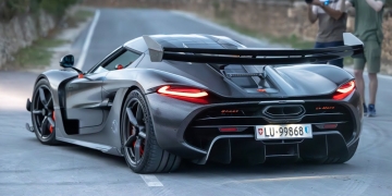 Exotic Speed Demons: Ultimate Hypercar Showdown