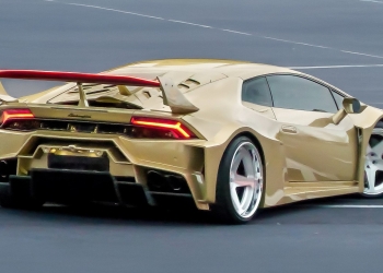 Epic V12s & Hypercar Symphony: Valkyrie vs LaF vs Jesko Roars