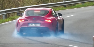 Epic Nürburgring Exit: High-Power Sports Cars Unleashed