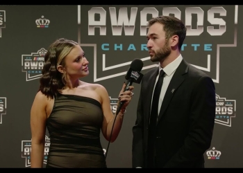 Elliott: Fan Support Fuels My Drive to Keep Racing Better