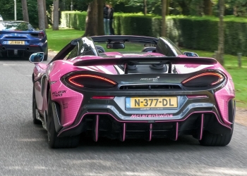 Epic Supercars Unleashed: Raw Power & Mind-Blowing Exhausts