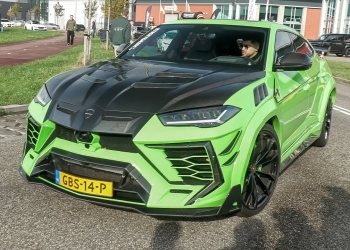 Modified Mansory Urus Roars Through Streets with Wild Pops & Bangs