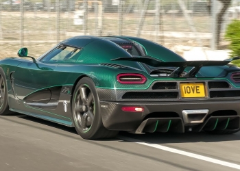 Rare Green Agera S Roars to Life with Brutal Acceleration