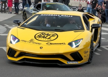 Supercar Showdown: Speed Kings Unleashed on the Track