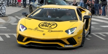 Supercar Showdown: Speed Kings Unleashed on the Track