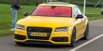 Car Show Exodus: Rides Rolling Out Fast