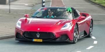 Hypercars Unleashed: Raw Speed & Pure Power