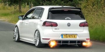 VW Golf GTI & R: Raw Power, Flames & 750HP Beasts