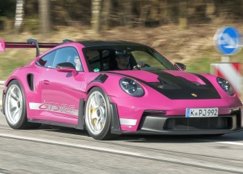 Roaring Beasts Exit Gas Station: BMW, Audi, Porsche & JDM Symphony