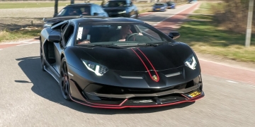 Eardrum-Shattering F1 Roars From Modified SVJ Aventador Drop-Top