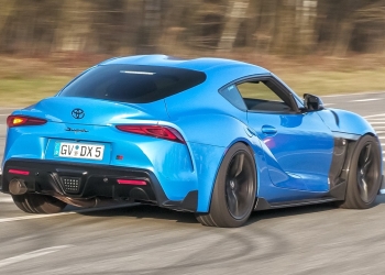 Supercar Chaos: Wild Exits at Nürburgring Fuel Station