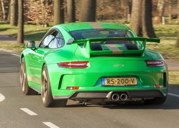 Elite Hypercars Unleashed: V12s and Turbos Light Up the Streets