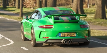 Elite Hypercars Unleashed: V12s and Turbos Light Up the Streets